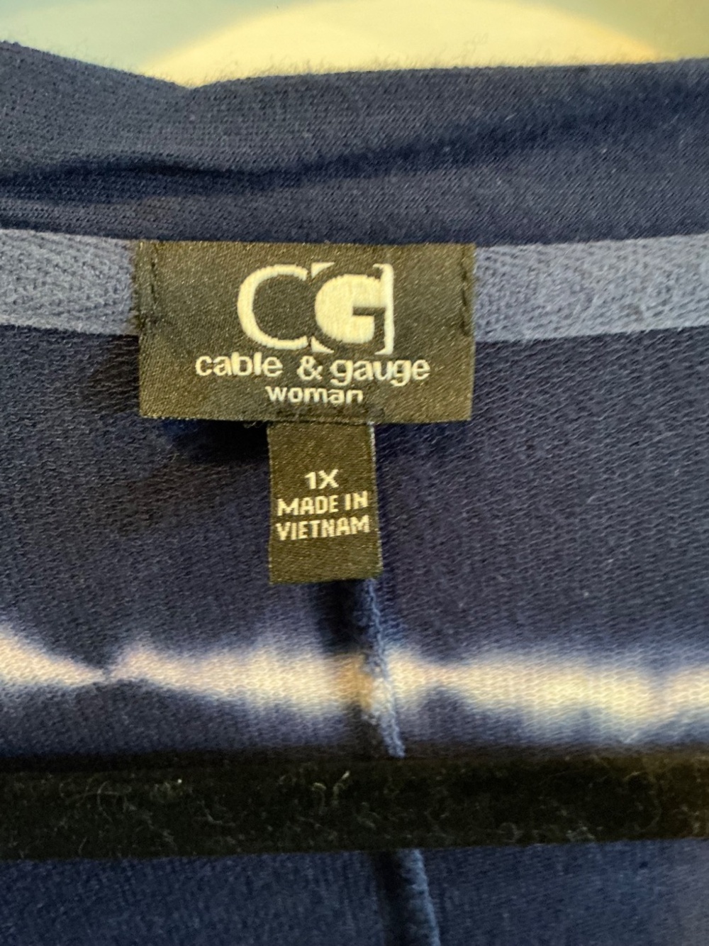 Cable and Gauge tie dyed cardigan in excellent condition! Plus size 1X - Picture 5 of 5